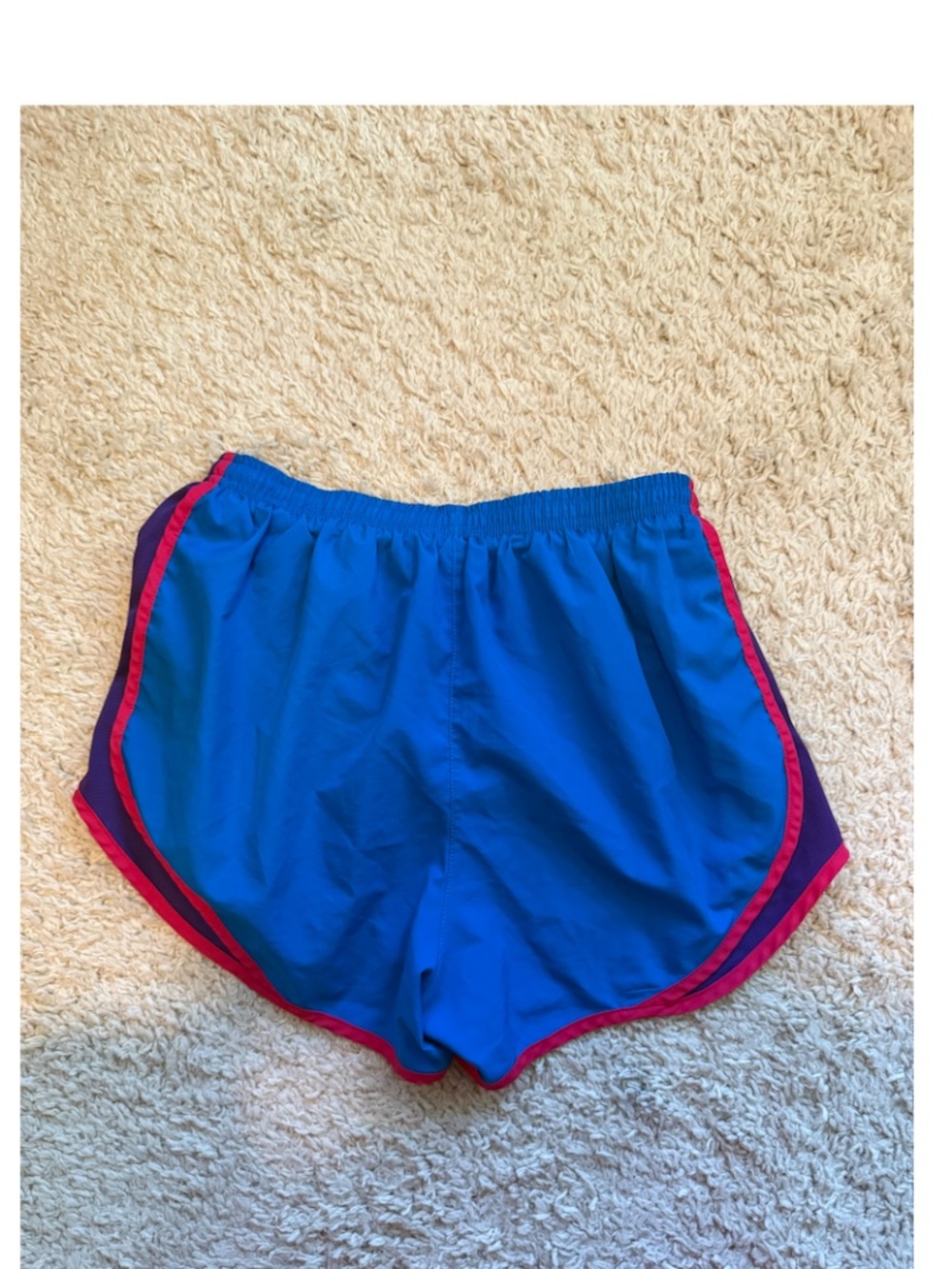 Nike Women's Multi Shorts Size Small - Picture 2 of 4